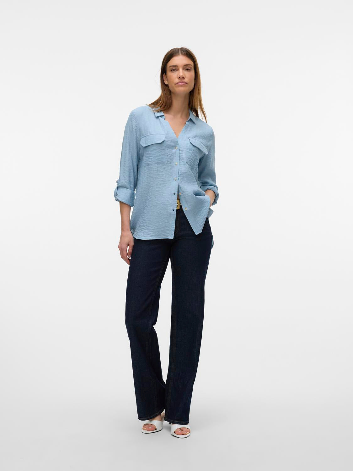 model_shot-front_full