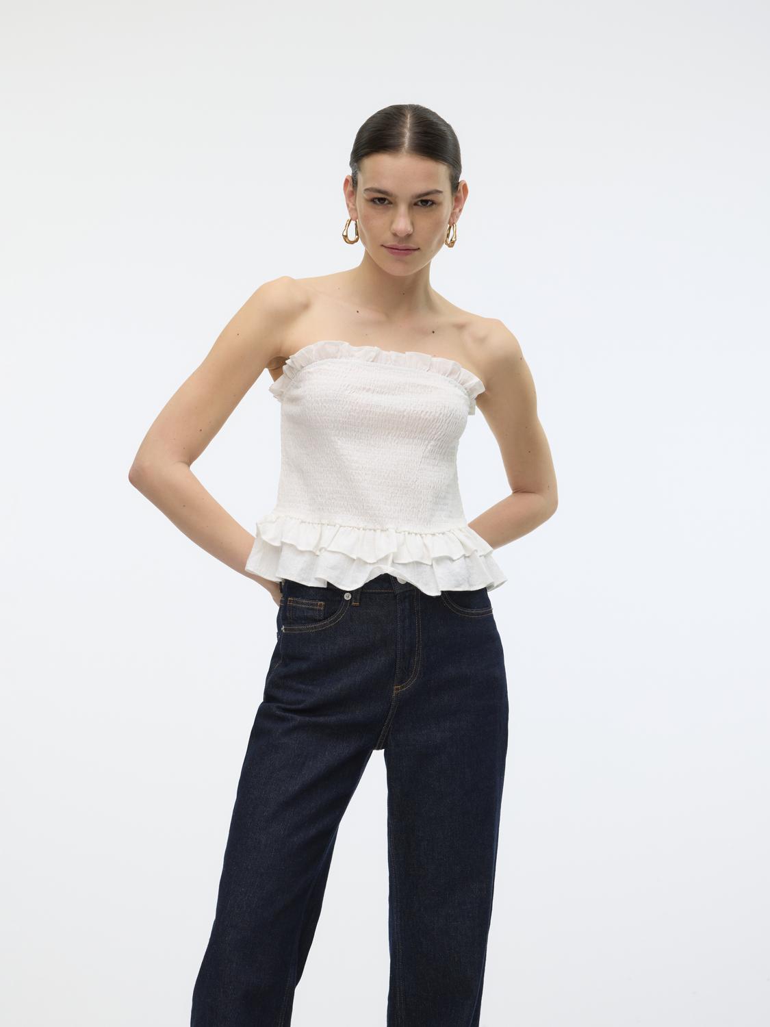 model_shot-front
