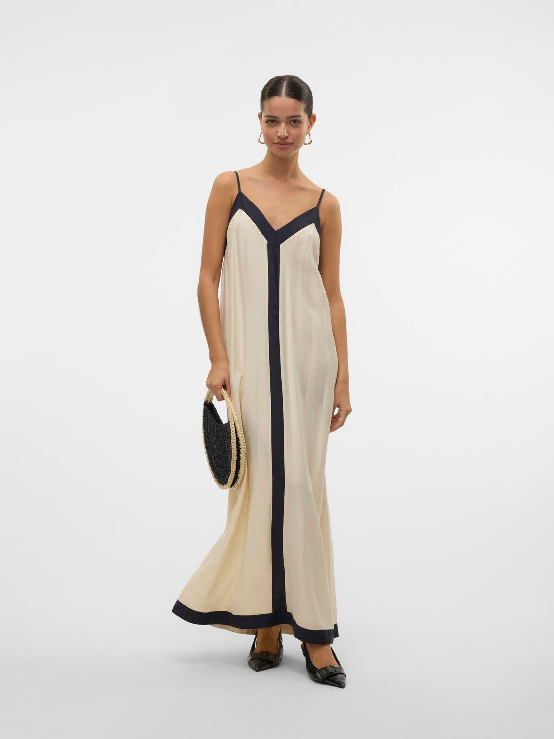 model_shot-front