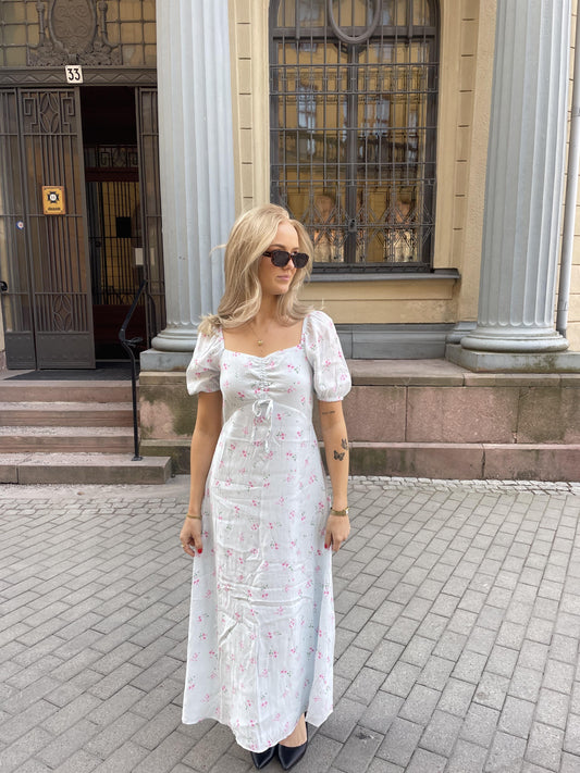VMBELLA Midi Dress - Bit of Blue